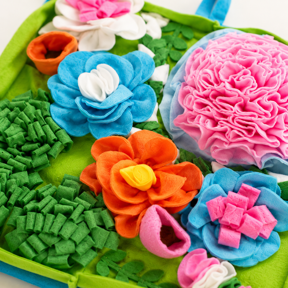 GardenThemed Dog Snuffle Mat