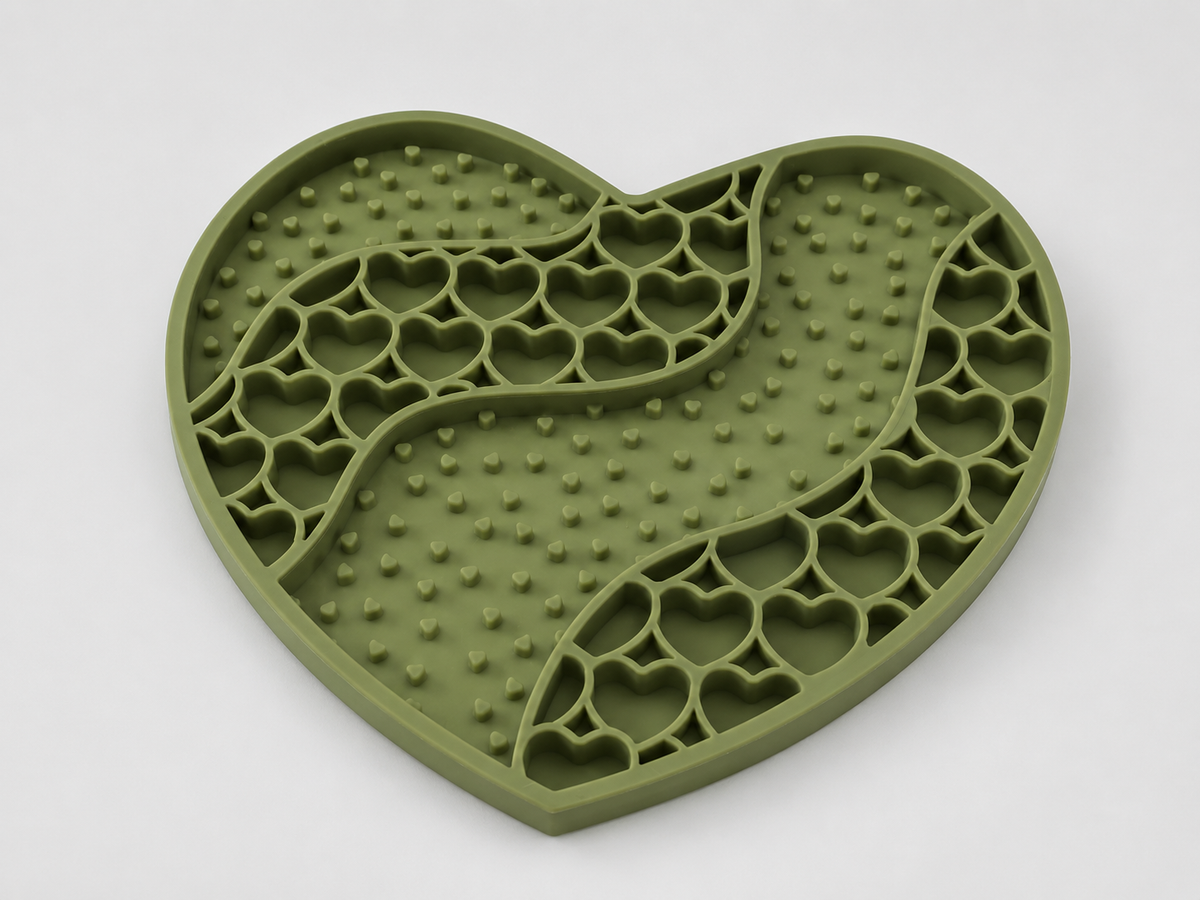 Heart Shaped Dog Licking Mat