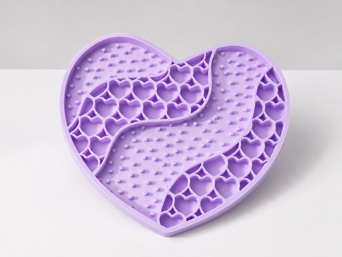 Heart Shaped Dog Licking Mat